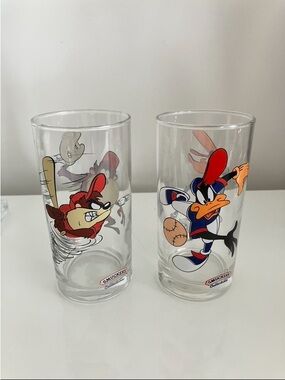 Looney Tunes Baseball Glasses Set featuring Taz & Daffy Duck